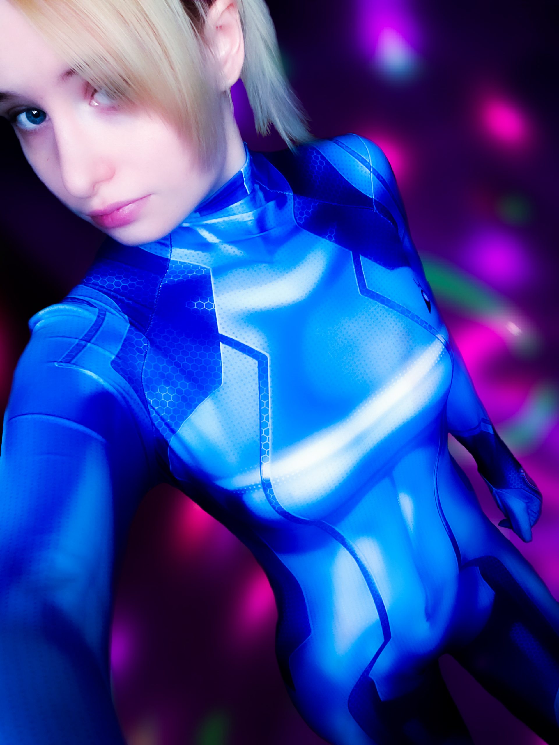 cyber_cell_cosplay – metroid