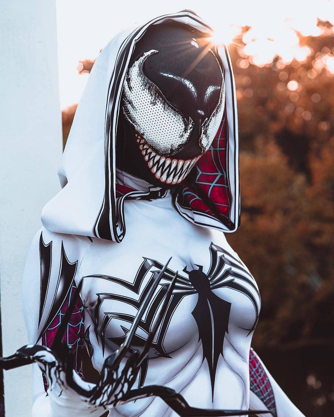 venom antivenom gwenom #cosplay heidimaetrix photo by adamleecross